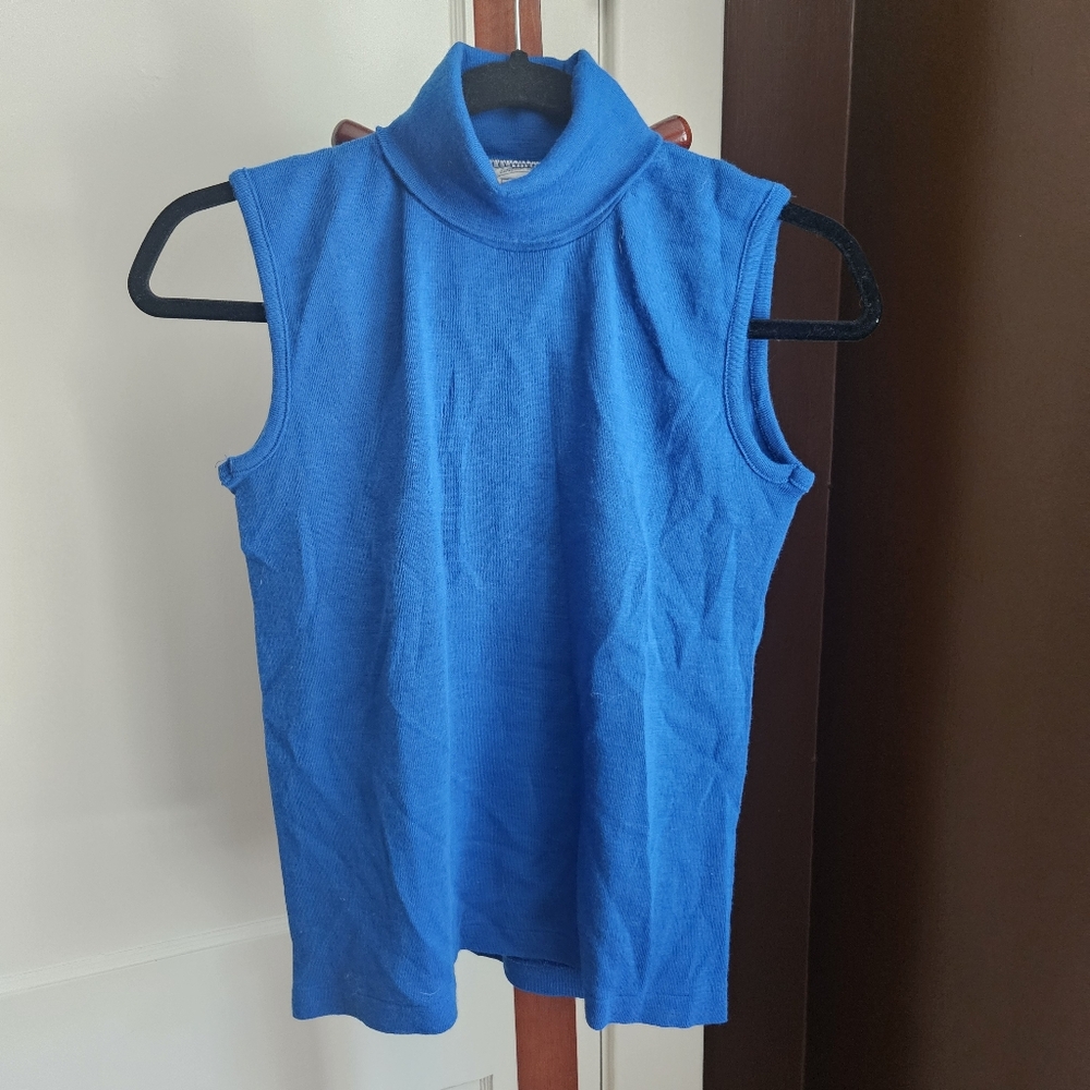 Vintage knit shell